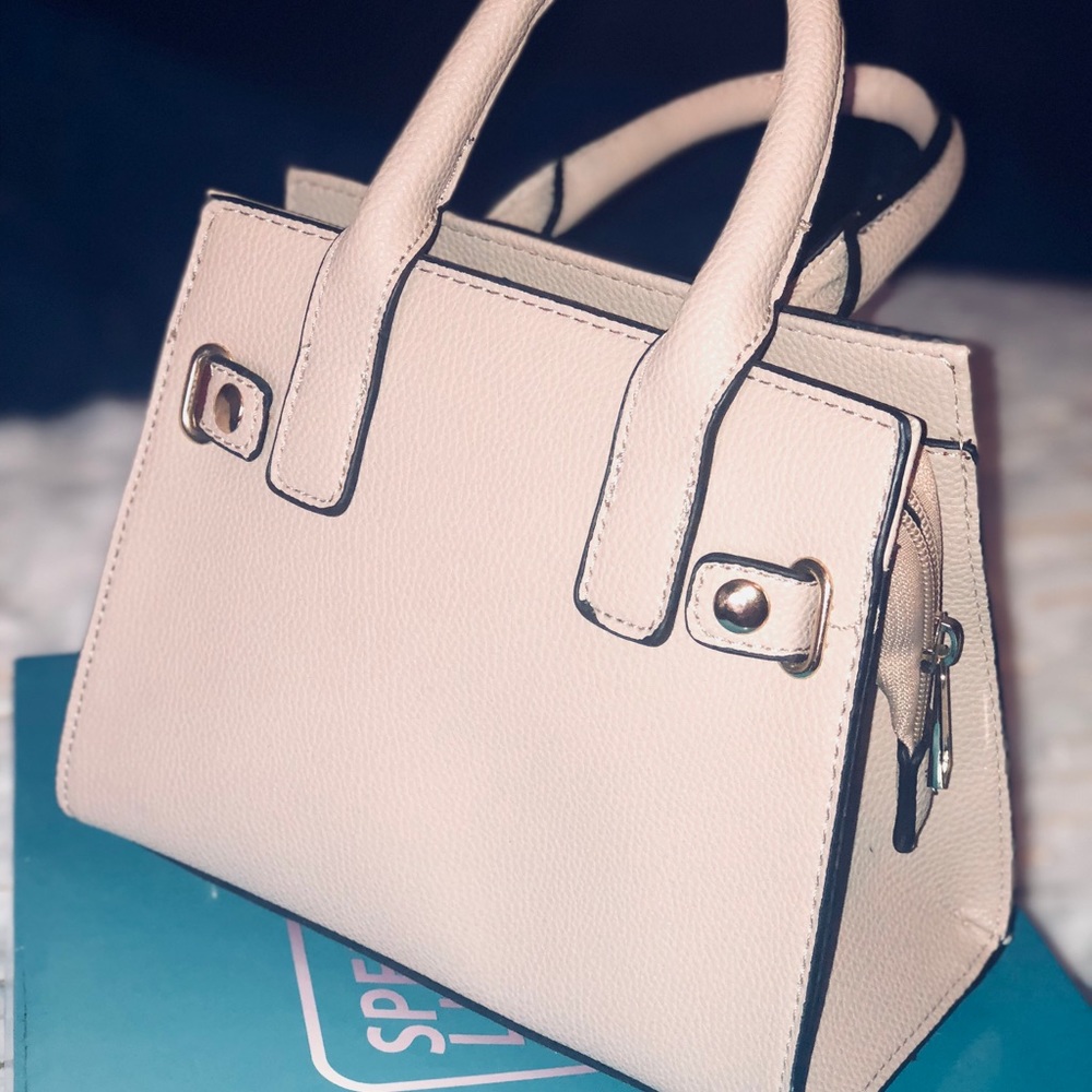Small handbag 👜